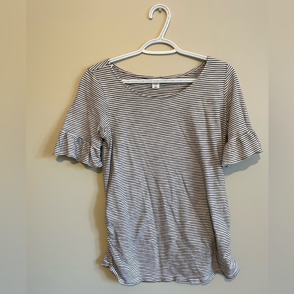 *2 for $12* Old Navy Maternity top size small